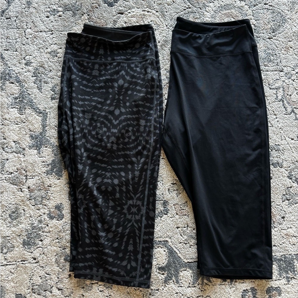 Zella Black Patterned cropped leggings + Solid Black cropped leggings - 2-Pack
